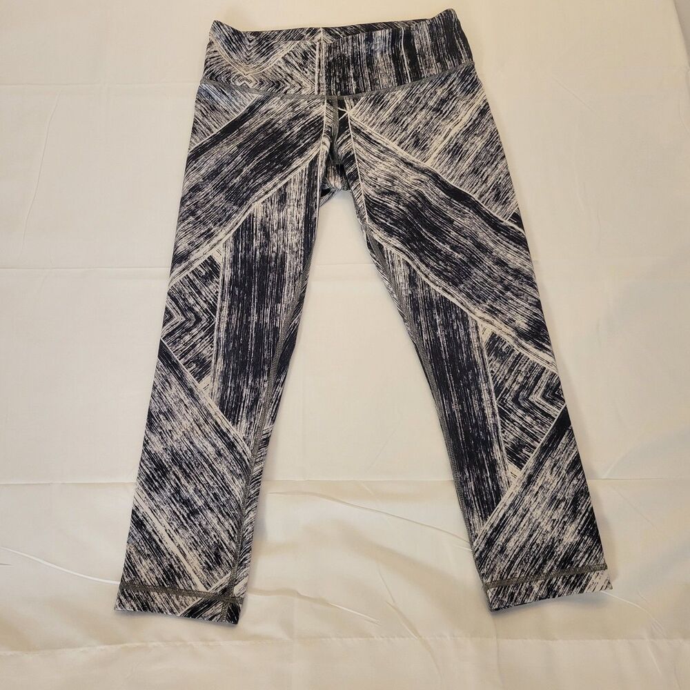 Lululemon Wunder Under Crop II Leggings Heat Wave White Black Geometric Size 6